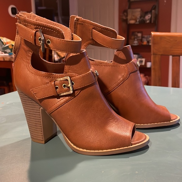 Guess peep toe booties - Picture 3 of 8